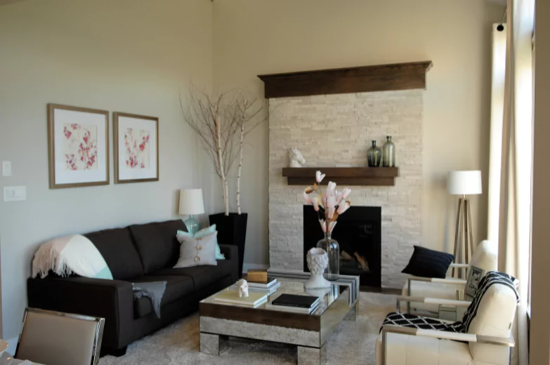 Sala de estar pequena: Aprenda a decorar este importante espaço